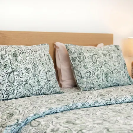 With View And Free Parking *