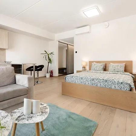 With View And Free Parking * Reval